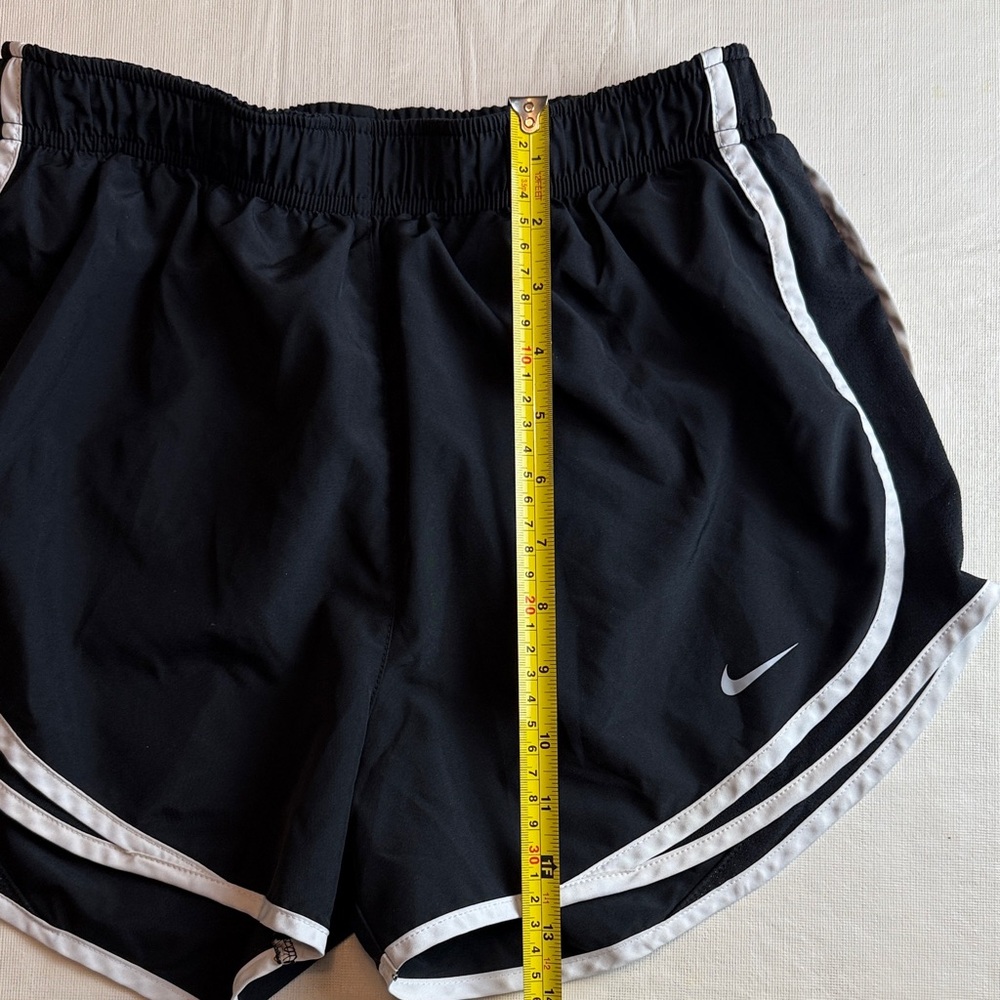 Nike Women's Black White Elastic Waist Drawstring Running Shorts Size M - Picture 9 of 10